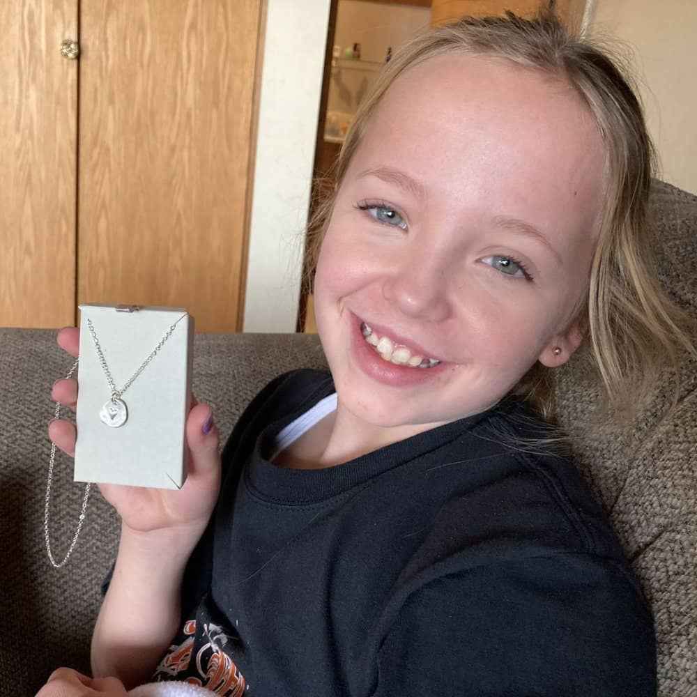 Always There for you Necklace Reviewed by Laurie F