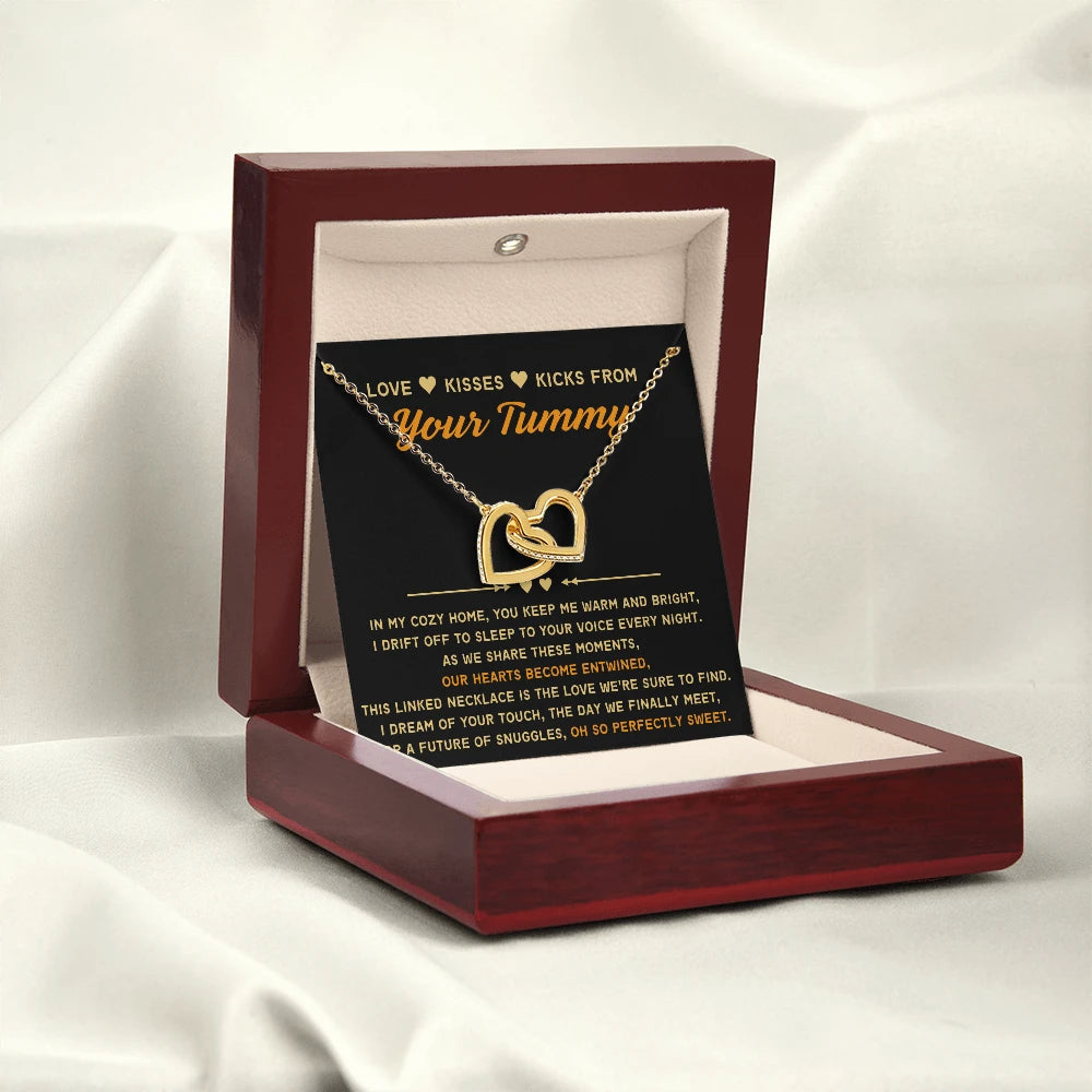 To A Mom To Be 18k Yellow Gold Interlocking Hearts Necklace From Baby in the Womb So Sweet Message Card Jewelry Luxury Box