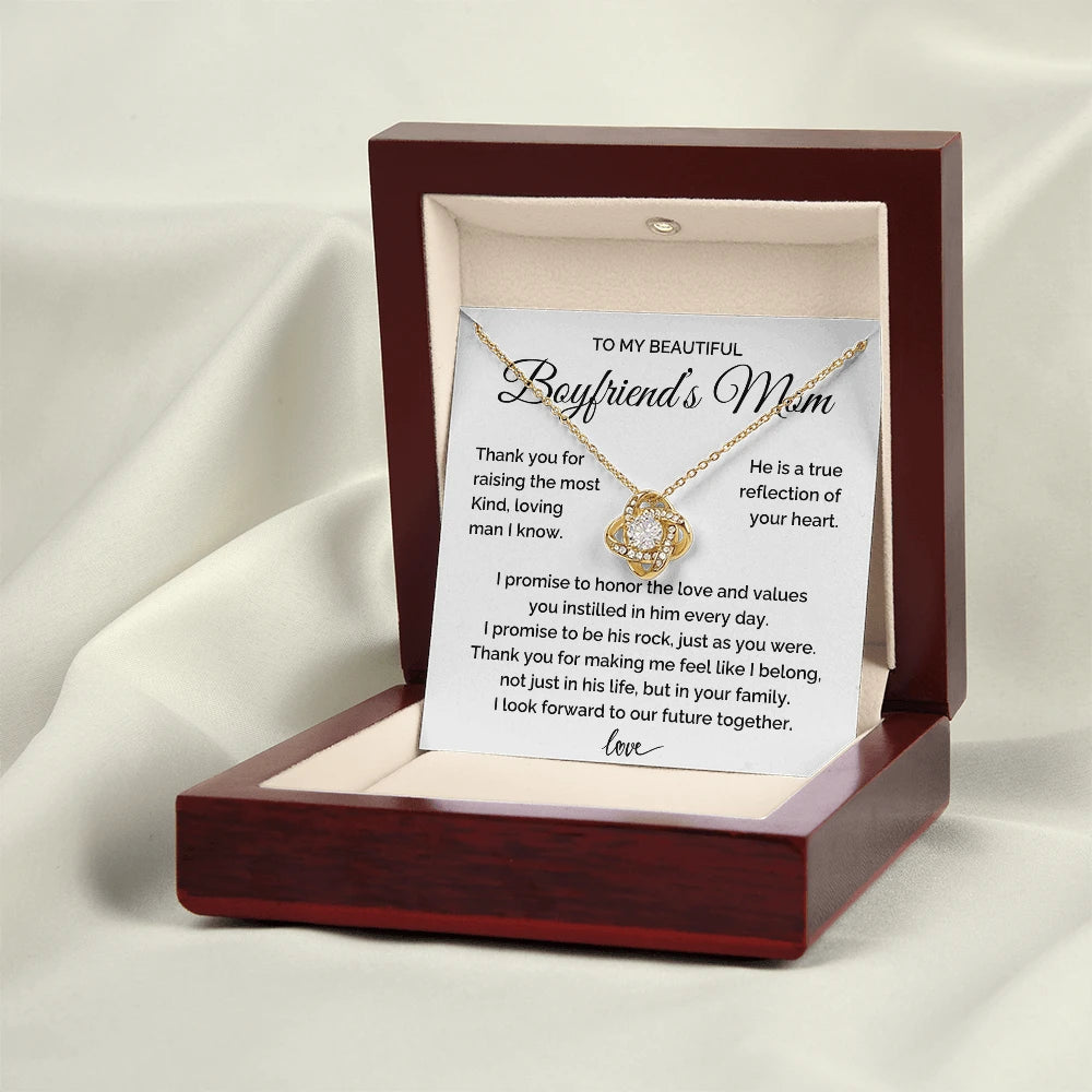 To My Boyfriend‘s Mom 18K Yellow Gold Love Knot Necklace From Girlfriend Thank You Message Card Luxury Box