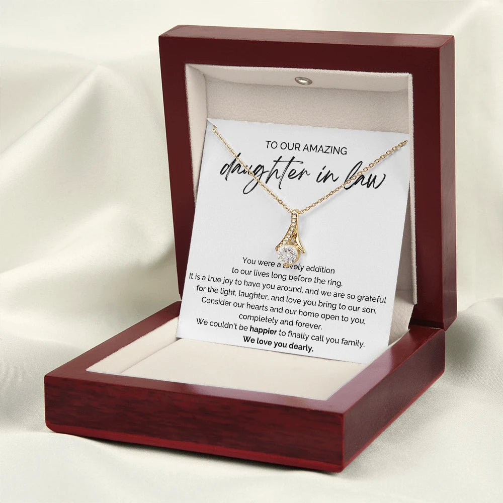 To Our Future Daughter-in-law 18K Yellow Gold Alluring Beauty Necklace From Parent-in-law We Love You Message Card Jewelry Luxury Box